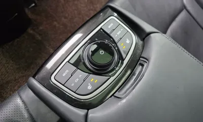Hyundai Grandeur 2016, 114239 км, за 7100.98 USD - фото 19
