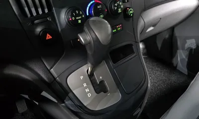 Hyundai Starex 2015, 93752 км, за 6432.98 USD - фото 9