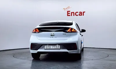 Hyundai Ioniq 2020, 120841 км, за 10437.18 USD