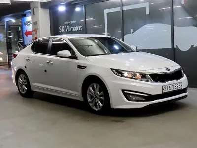 Kia K5 · 2013 год