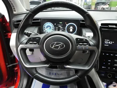 Hyundai Tucson 2021, 101600 км, за 15229.09 USD - фото 16