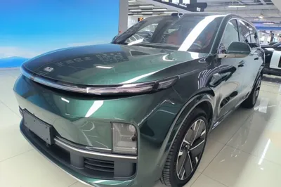 Li Auto L9 · 2025 год