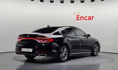 Hyundai Grandeur 2017, 117500 км, за 7877.12 USD