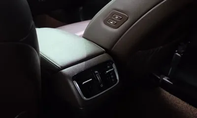 Hyundai Grandeur 2018, 107731 км, за 10744.28 USD - фото 33