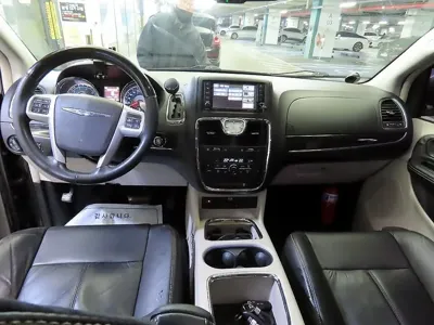 Chrysler Grand Voyager 2014, 133736 км, за 6116.81 USD - фото 6