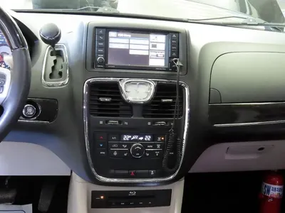 Chrysler Grand Voyager 2014, 133736 км, за 6116.81 USD - фото 9
