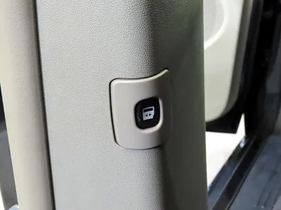 Chrysler Grand Voyager 2014, 133736 км, за 6116.81 USD - фото 16