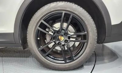 Porsche Cayenne 2019, 53028 км, за 44659.31 USD