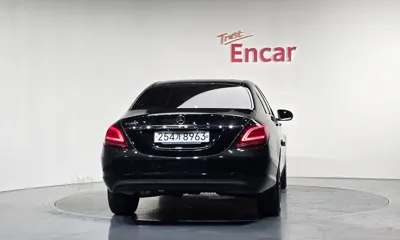Mercedes-Benz C-Class 2020, 59075 км, за 14756.54 USD
