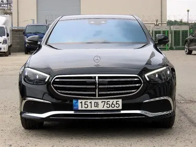 Mercedes-Benz E-Class · 2023 год
