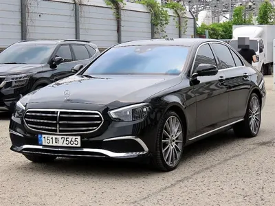 Mercedes-Benz E-Class 2023, 37021 км, за 34713.63 USD