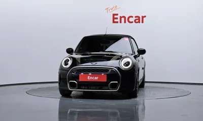 MINI Cooper Convertible 2024, 7478 км, за 21639.05 USD