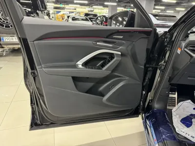 Audi Q5 2025, 20 км, за 55905.85 USD - фото 9
