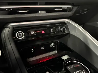 Audi Q5 2025, 20 км, за 55905.85 USD - фото 14