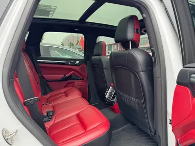 Porsche Cayenne 2015, 83000 км, за 29134.22 USD - фото 15