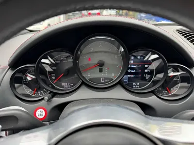 Porsche Cayenne 2015, 83000 км, за 29134.22 USD - фото 24