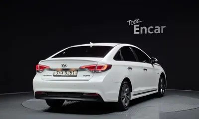 Hyundai Sonata 2016, 151328 км, за 6498.62 USD