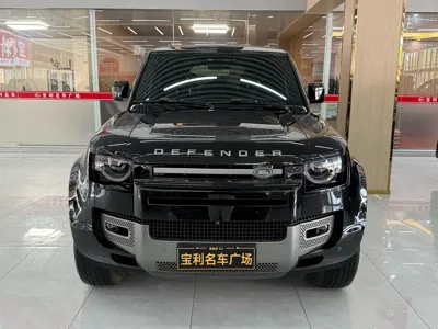 Land Rover Defender 2024, 34000 км, за 96819.78 USD