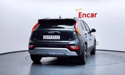 Kia Niro 2023, 64926 км, за 15005.3 USD