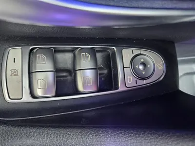 Mercedes-Benz E-Class 2020, 58309 км, за 15276.6 USD - фото 9