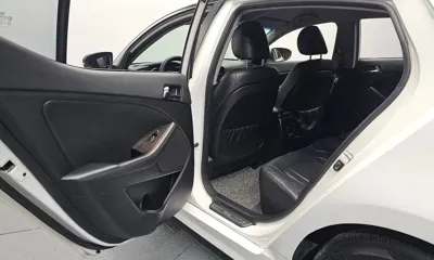 Kia K5 2012, 83133 км, за 3841.89 USD - фото 12