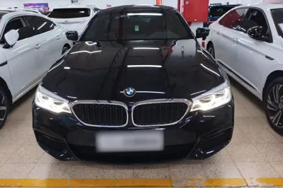 BMW 5 Series 2018, 57699 км, за 28355 USD - фото 26