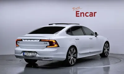 Volvo S90 2021, 41578 км, за 21185.41 USD