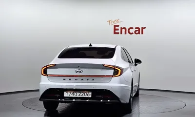 Hyundai Sonata 2022, 74215 км, за 12406.46 USD