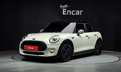 MINI Cooper · 2017 год