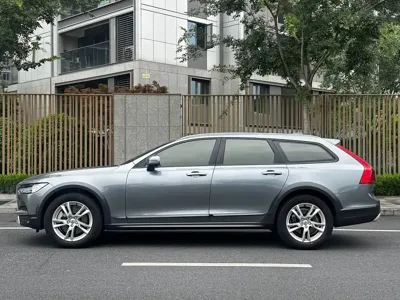 Volvo V90