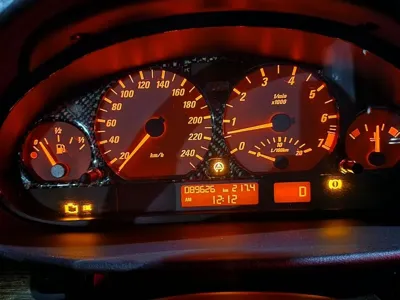 BMW 3-Series 2005, 89000 км, за 10502.82 USD - фото 9