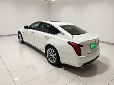 Cadillac CT5 2021, 37000 км, за 17298.01 USD