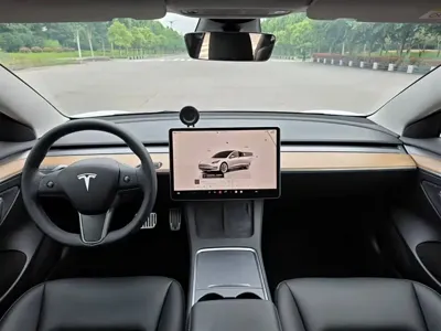 Tesla Model 3 2022, 37000 км, за 22543.41 USD