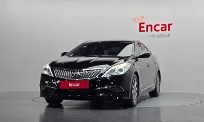 Hyundai Grandeur 2015, 177953 км, за 4618.43 USD