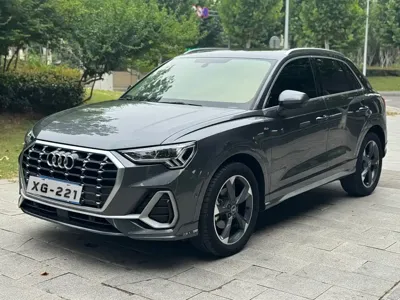 Audi Q3 · 2022 год