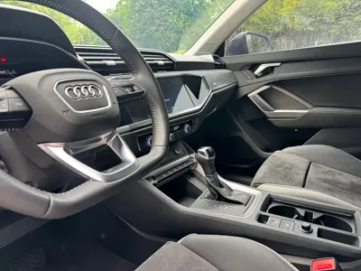 Audi Q3 2022, 21000 км, за 27144.41 USD