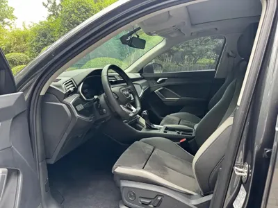 Audi Q3 2022, 21000 км, за 27144.41 USD