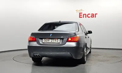 BMW 5-Series 2009, 117302 км, за 3633.96 USD