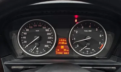 BMW 5-Series 2009, 117302 км, за 3633.96 USD - фото 8