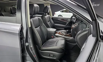 Infiniti QX60 2016, 86446 км, за 10181.29 USD - фото 10