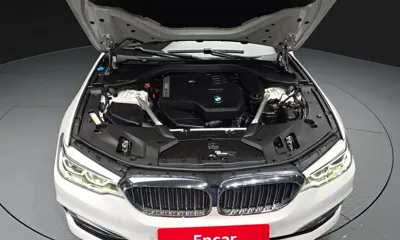 BMW 5-Series 2020, 79173 км, за 18905.08 USD - фото 6