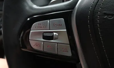 BMW 5-Series 2020, 79173 км, за 18905.08 USD - фото 29