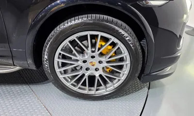 Porsche Cayenne 2013, 113953 км, за 18753.28 USD