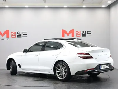 Genesis G70 2021, 72555 км, за 19889.72 USD