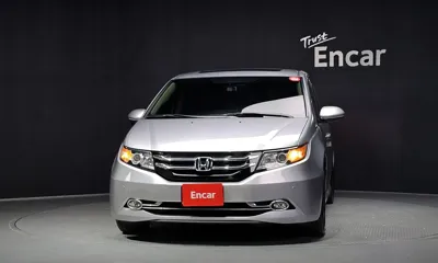 Honda Odyssey 2016, 105498 км, за 8645.9 USD - фото 3