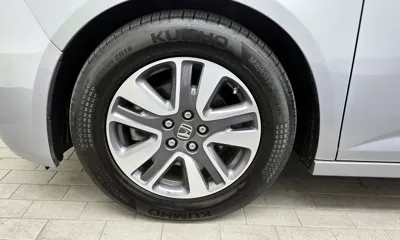 Honda Odyssey 2016, 105498 км, за 8645.9 USD - фото 5