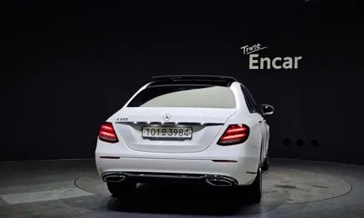 Mercedes-Benz E-Class 2017, 98556 км, за 13544.76 USD