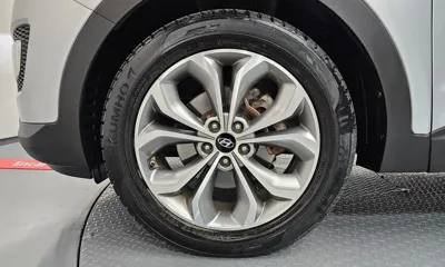 Hyundai Santafe 2015, 166581 км, за 4463.7 USD