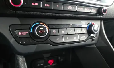 Kia Niro 2021, 28552 км, за 11487.46 USD - фото 16
