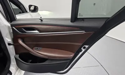 BMW 5-Series 2018, 91000 км, за 17824.63 USD - фото 25